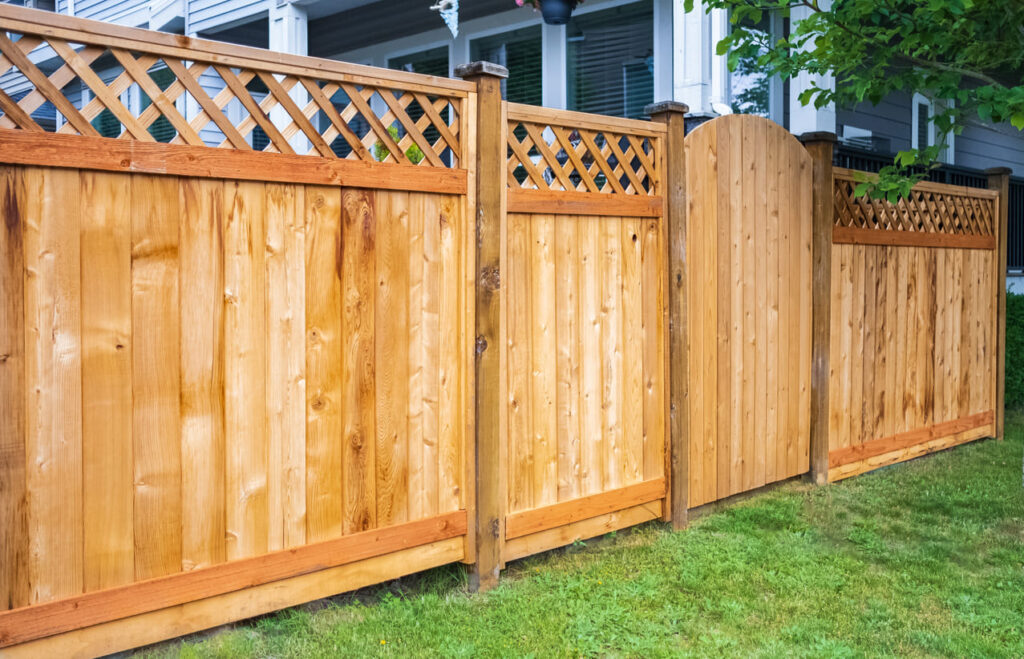 wood lattice fence